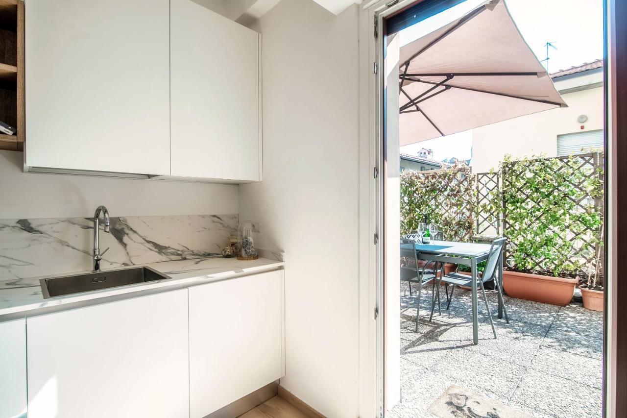 Piazza Roma - The House Of Travelers Como Exterior foto