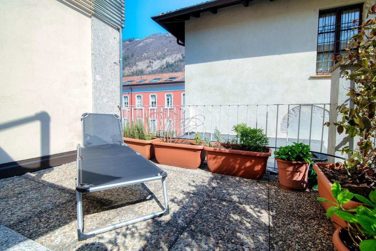 Piazza Roma - The House Of Travelers Como Exterior foto