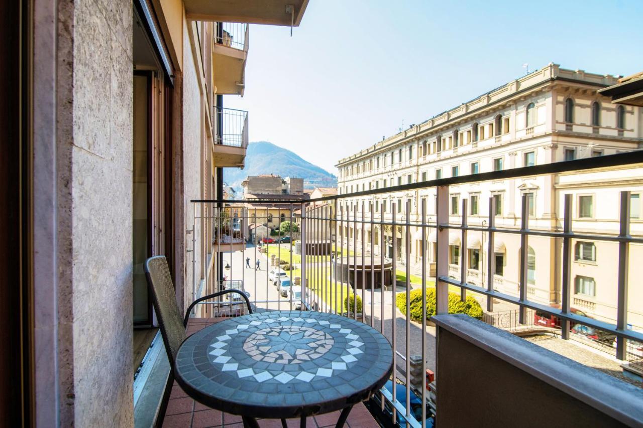 Piazza Roma - The House Of Travelers Como Exterior foto